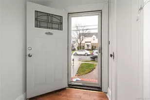 15 Clyde Ave, Hempstead, NY 11550 - Photo 4