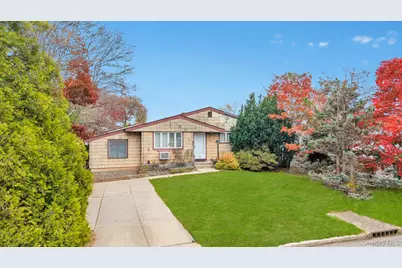 13 W 15th Street, Deer Park, NY 11729 - Photo 2