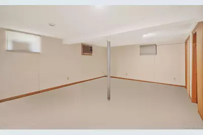 24 E 6th Street, Patchogue, NY 11772 - Photo 22