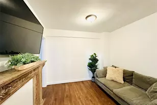 52-25 39th Rd, Woodside, NY 11377 - Photo 2