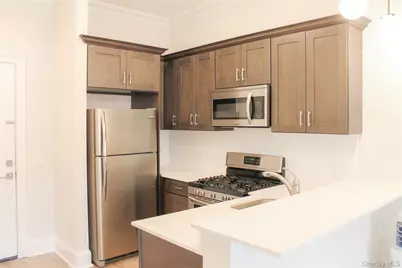 226 New York Avenue #302, Huntington, NY 11743 - Photo 4