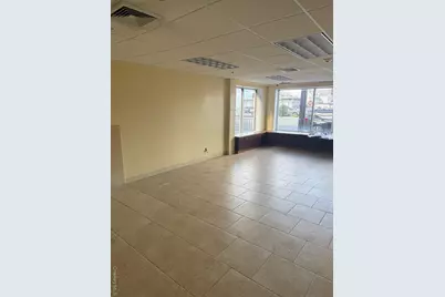 612 Jericho Turnpike #612, New Hyde Park, NY 11040 - Photo 2