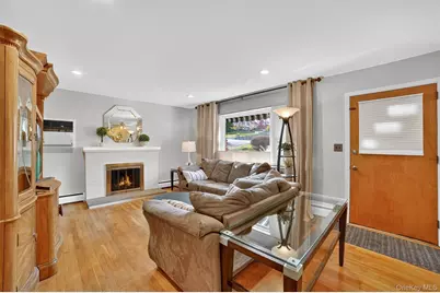 322 Brighton Avenue, Hawthorne, NY 10532 - Photo 6