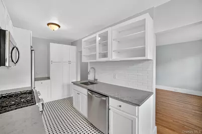 294 Bronxville Road #4C, Bronxville, NY 10708 - Photo 10