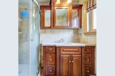 43-33 163rd Street, Flushing, NY 11358 - Photo 24