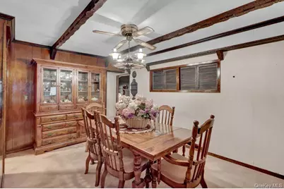 35 19th Avenue, Bay Shore, NY 11706 - Photo 14