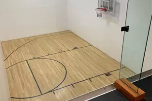 13-38 Robin Ln, Bayside, NY 11360 - Photo 10