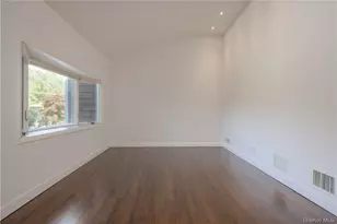 691 Wilmot Rd, Scarsdale, NY 10583 - Photo 10