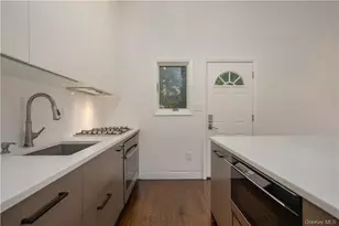 691 Wilmot Rd, Scarsdale, NY 10583 - Photo 8