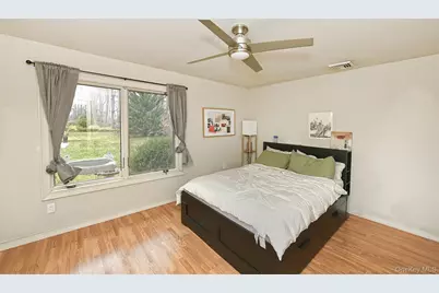 3 Pewter Place, Dix Hills, NY 11746 - Photo 16