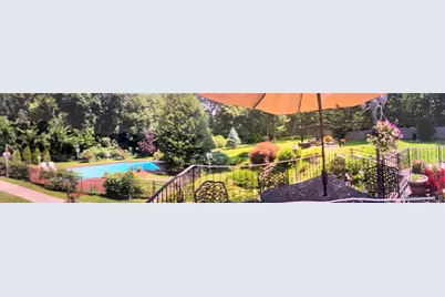 3 Pewter Place, Dix Hills, NY 11746 - Photo 32