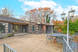3 Pewter Pl, Dix Hills, NY 11746 - Photo 30