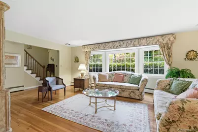 33 Marie Drive, Huntington, NY 11743 - Photo 8