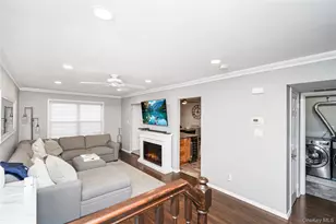 68 Gina Ct, New York, NY 10314 - Photo 16