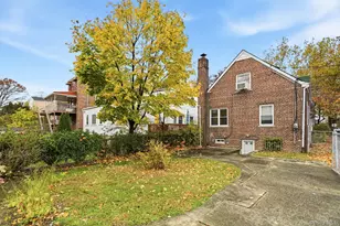 2335 Young Ave, Bronx, NY 10469 - Photo 16