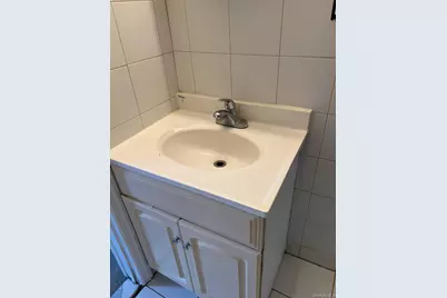 741 Clocks Boulevard, Massapequa, NY 11758 - Photo 8