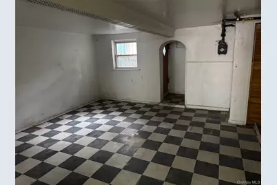 1183 Grenada Place, Bronx, NY 10466 - Photo 6