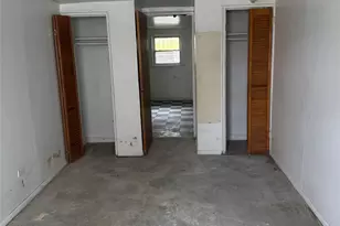 1183 Grenada Pl, Bronx, NY 10466 - Photo 10