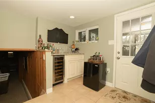 105 7th St, Hicksville, NY 11801 - Photo 14