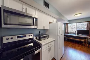 26 Cooper Rd, Poughkeepsie, NY 12603 - Photo 8