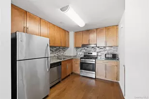40-28 College Point Blvd, Flushing, NY 11354 - Photo 8