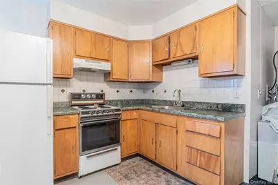 23 Musselman Drive, Poughkeepsie, NY 12601 - Photo 6