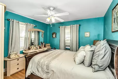 33 Cleveland Street, Valley Stream, NY 11580 - Photo 10