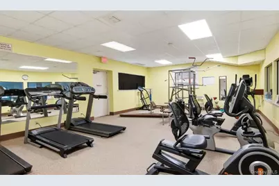 401 Cabot Court E, Saint James, NY 11780 - Photo 22