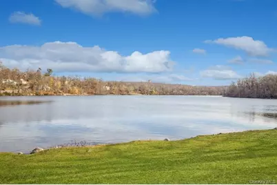 422 Panorama Drive, Mohegan Lake, NY 10547 - Photo 18