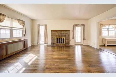 1 Rutgers Place, Scarsdale, NY 10583 - Photo 4