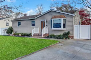 5 Zenith Rd, Rocky Point, NY 11778 - Photo 2