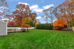 17 Diane Ct, Nesconset, NY 11767 - Photo 24