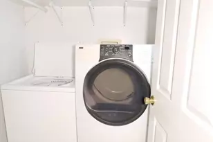 156 Oak St, Amityville, NY 11701 - Photo 26