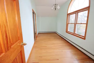 156 Oak Street, Amityville, NY 11701 - Photo 14