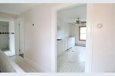 156 Oak Street, Amityville, NY 11701 - Photo 32