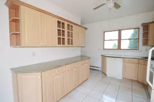 156 Oak St, Amityville, NY 11701 - Photo 2