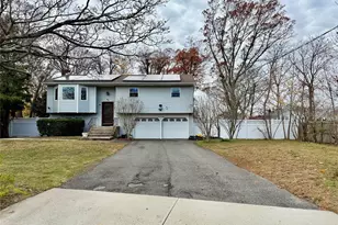 28 Urban Dr, Selden, NY 11784 - Photo 2