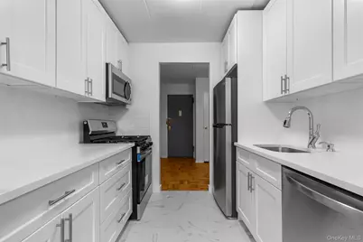 372 Central Park Avenue #2E, Scarsdale, NY 10583 - Photo 14