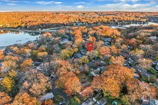 411 Harrison Dr, Centerport, NY 11721 - Photo 8