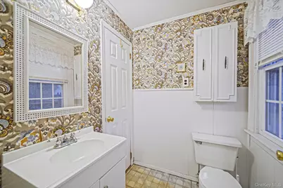 411 Harrison Drive, Centerport, NY 11721 - Photo 28