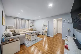 8 Terrace Cir, Great Neck, NY 11021 - Photo 8