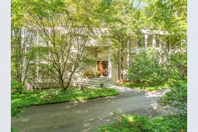 35 Neustadt Lane, Chappaqua, NY 10514 - Photo 1