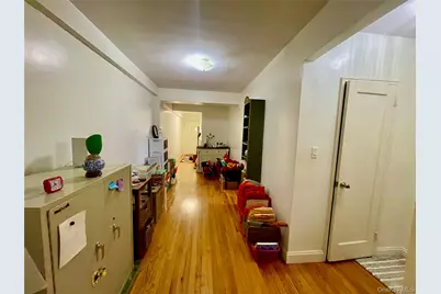 134-33 Blossom Ave Blossom Avenue #3B, Flushing, NY 11355 - Photo 4