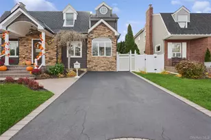 2490 Orange St, Bellmore, NY 11710 - Photo 2