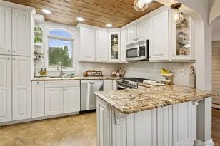 2490 Orange St, Bellmore, NY 11710 - Photo 14