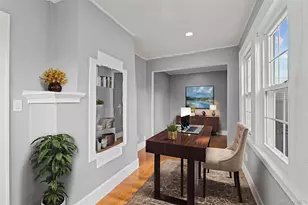 28 Cornwall Ln, Hempstead, NY 11550 - Photo 8