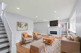 28 Cornwall Ln, Hempstead, NY 11550 - Photo 14