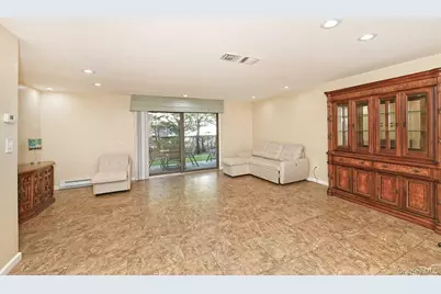 One Anchorage Way #1408, Freeport, NY 11520 - Photo 6