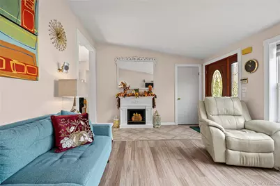 4 Madach Street, Ronkonkoma, NY 11779 - Photo 8