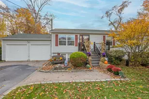 4 Madach St, Ronkonkoma, NY 11779 - Photo 4
